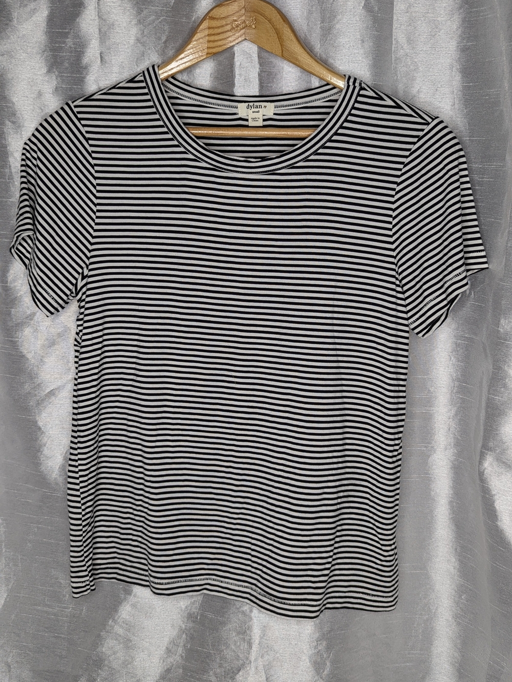 Dylan Black White Striped Round Neck Short Sleeve Knit Stretch T-Shirt Size S